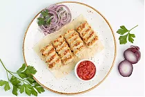 Люля-кебаб из курицы.